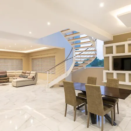 Central, Beautiful In Saint Julians With Prvt Pool By 360 Estates Daire Saint Julian's