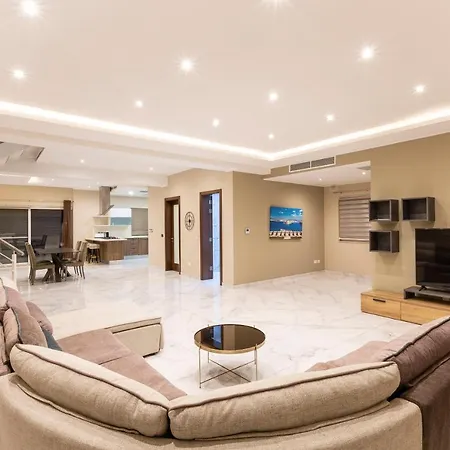 Central, Beautiful In Saint Julians With Prvt Pool By 360 Estates * Saint Julian's
